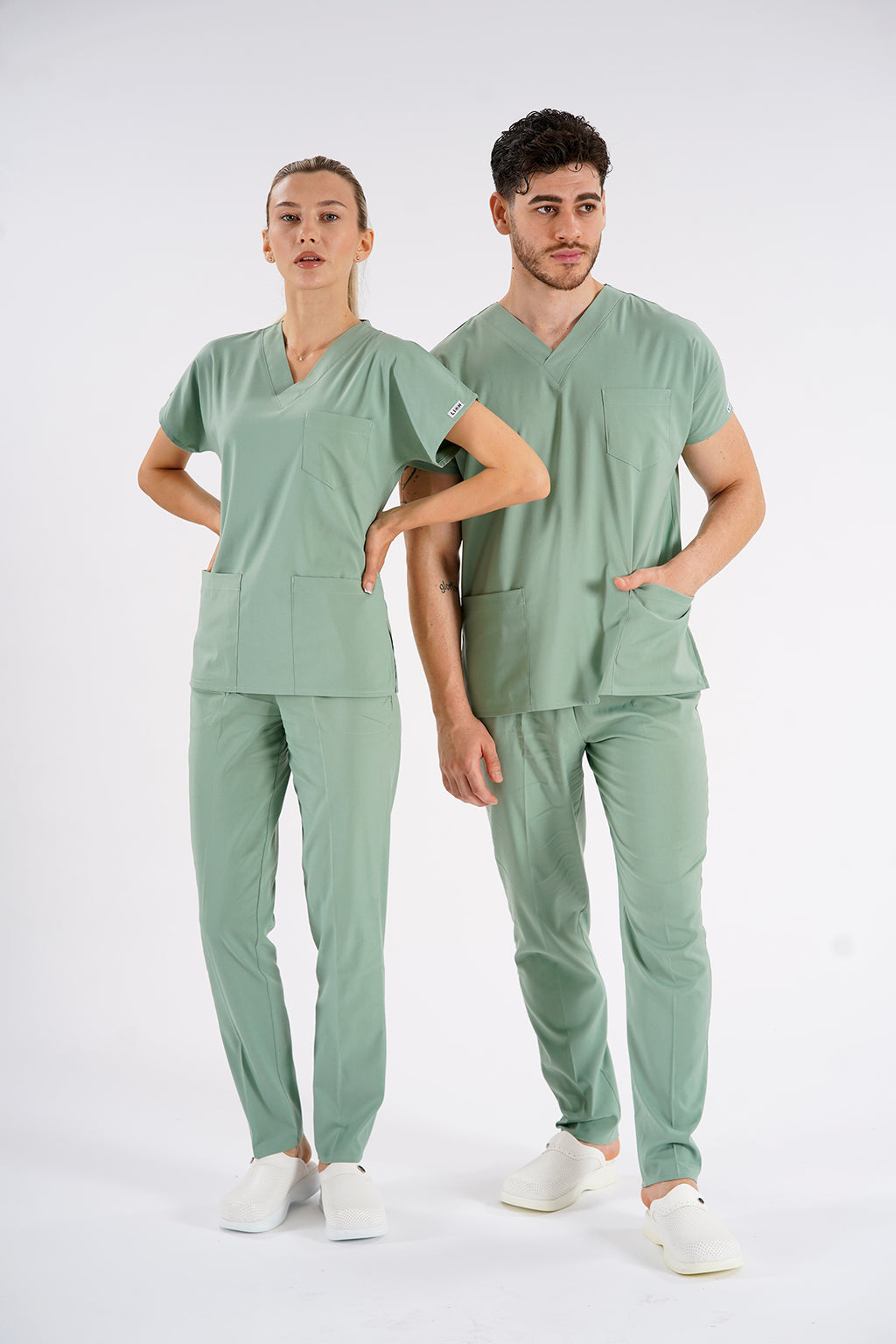 Dr.greys Modeli Mint Yeşili Royal Çift Yön Likralı Premium Scrubs