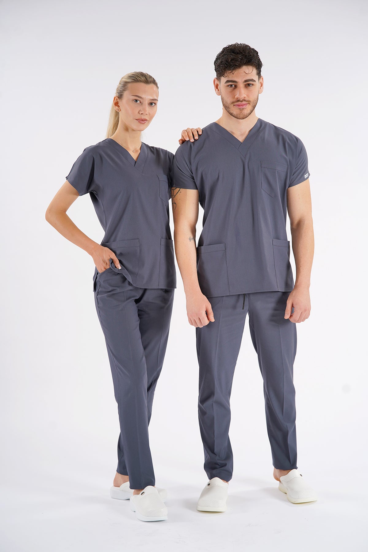 Füme Dr. Greys Modeli Likralı Hemşire Forması Unisex Yarasa Kol Doktor Scrubs Hastane Takımı