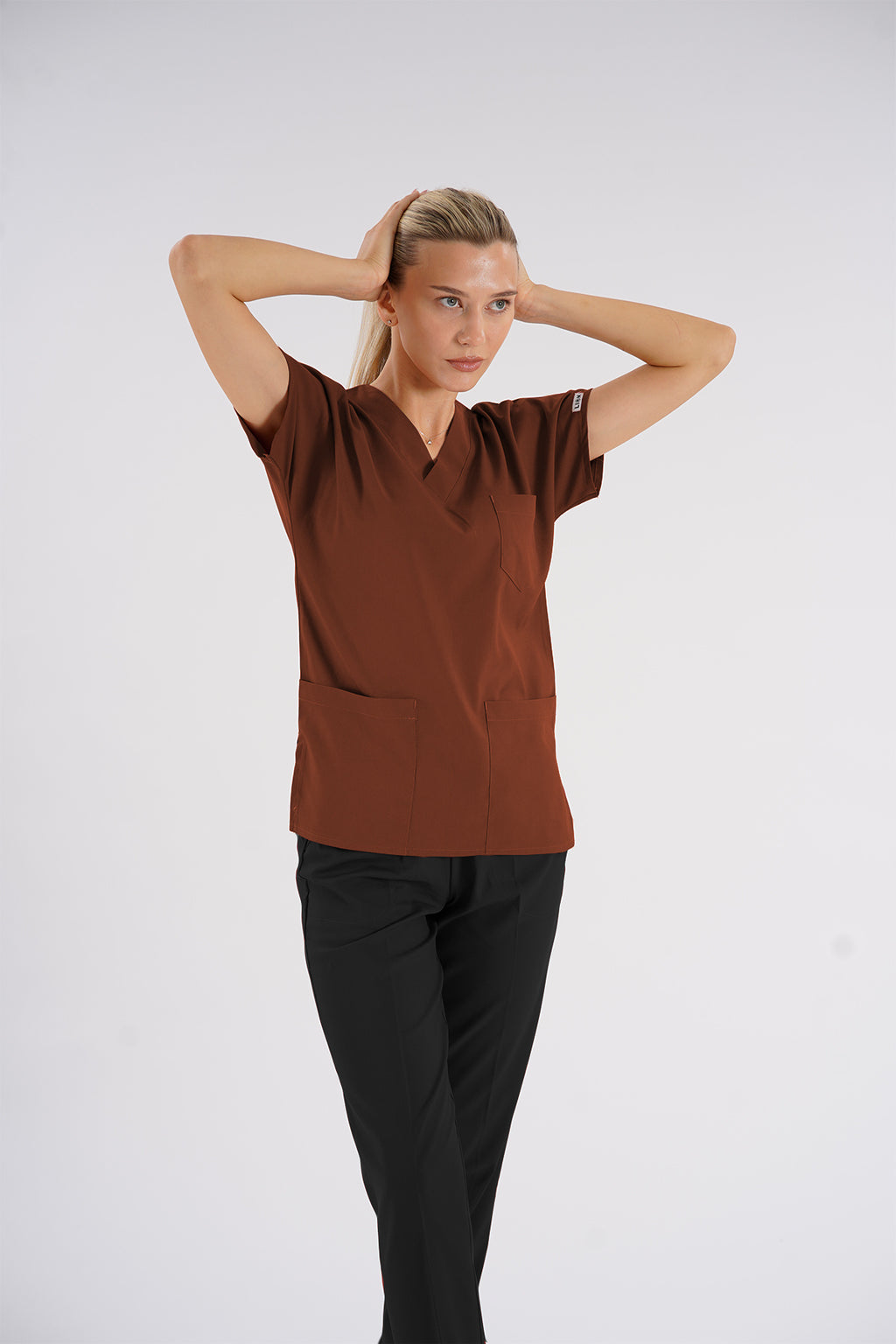 Kahverengi Dr.Greys Modeli Soft Likralı Hemşire Doktor Forması Scrubs Tek Üst Unisex Yarasa Kol