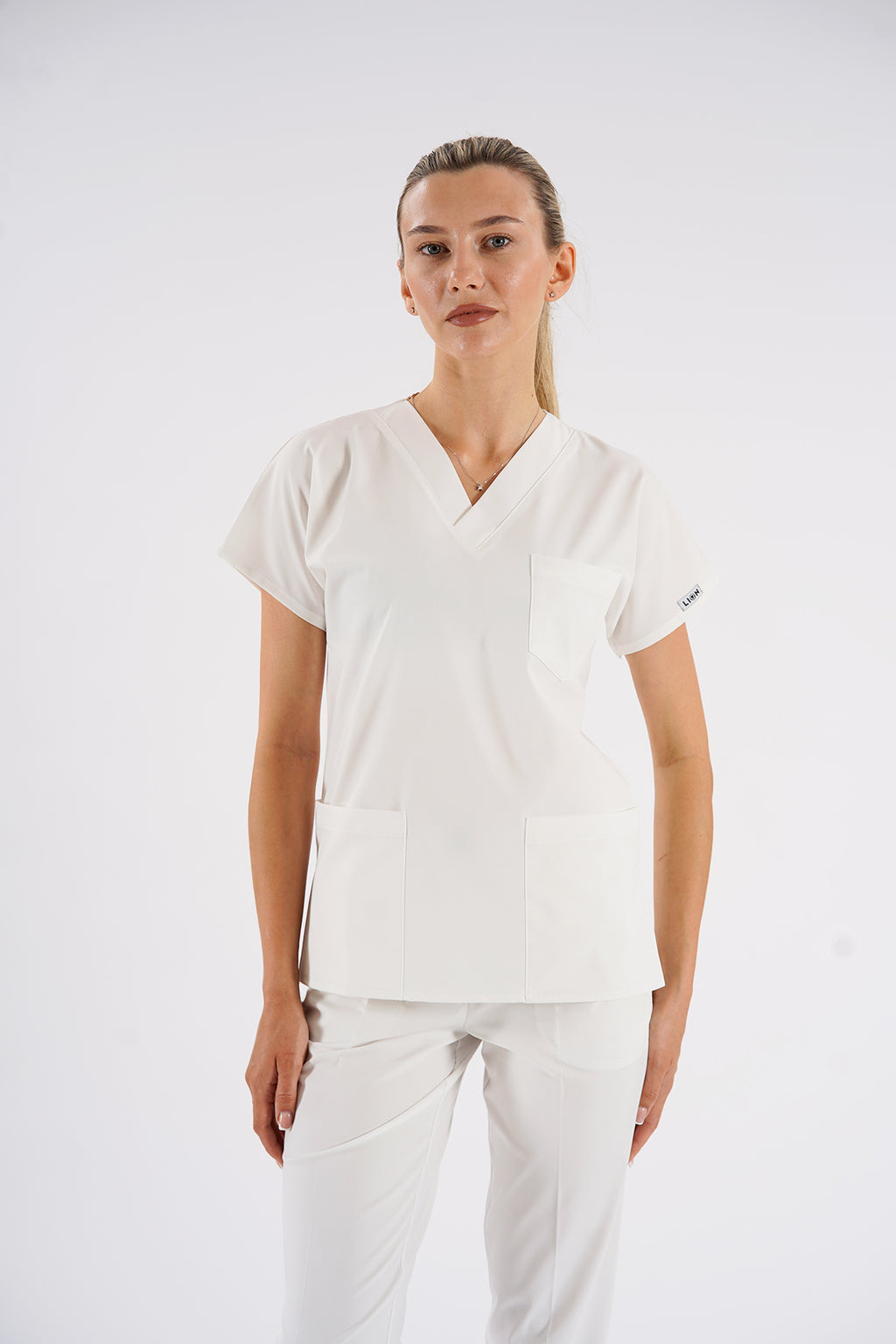 Dr.greys Modeli Beyaz Royal Çift Yön Likralı Premium Scrubs