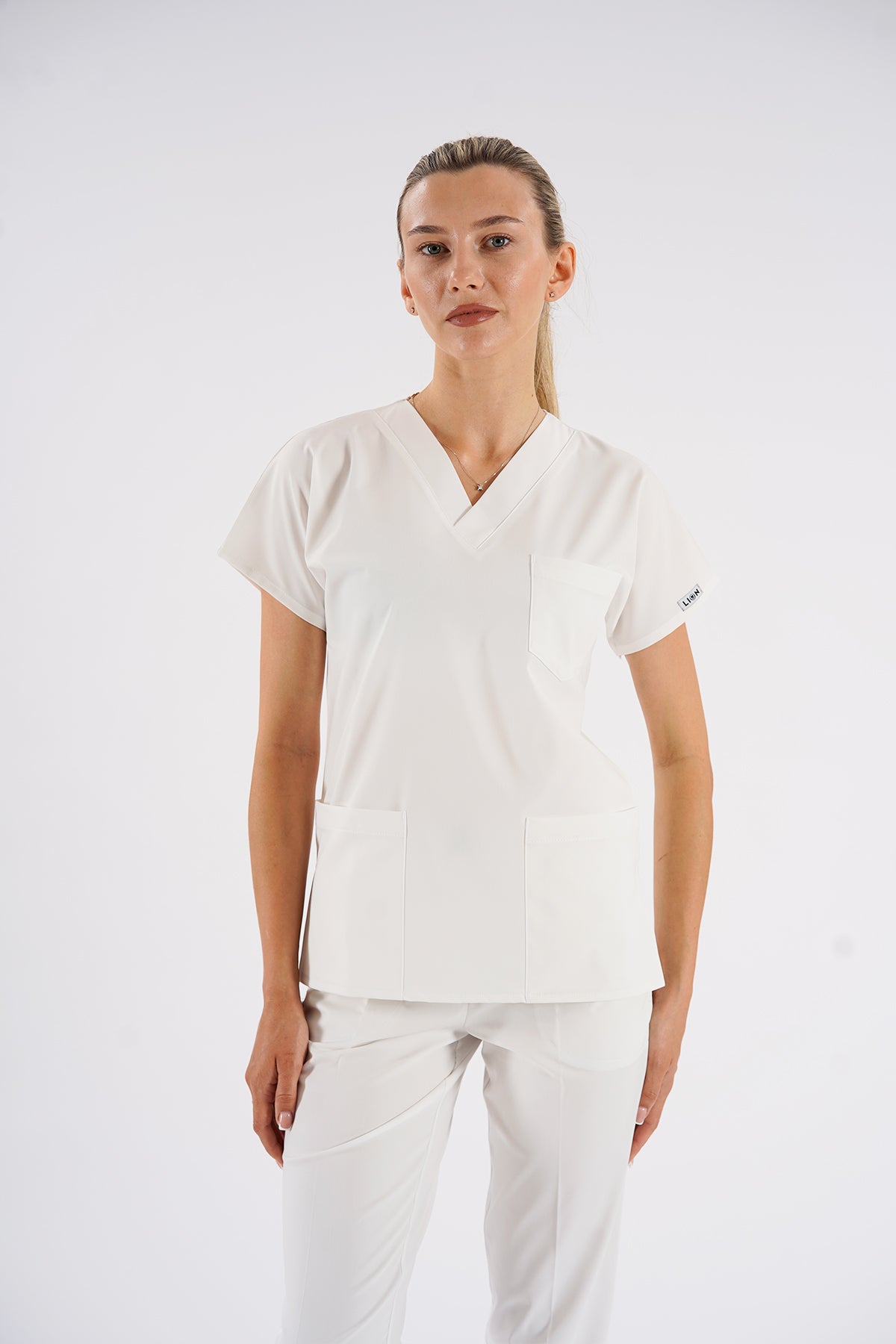 Dr.greys Modeli Beyaz Royal Çift Yön Likralı Premium Scrubs
