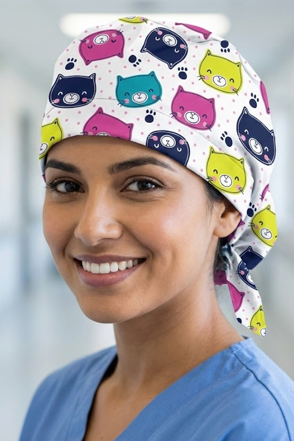 Renkli Kedi Kafası Desenli Cerrahi Bone Unisex – Likralı Doktor Hemşire Bonesi - Renkli Kedi Kafası