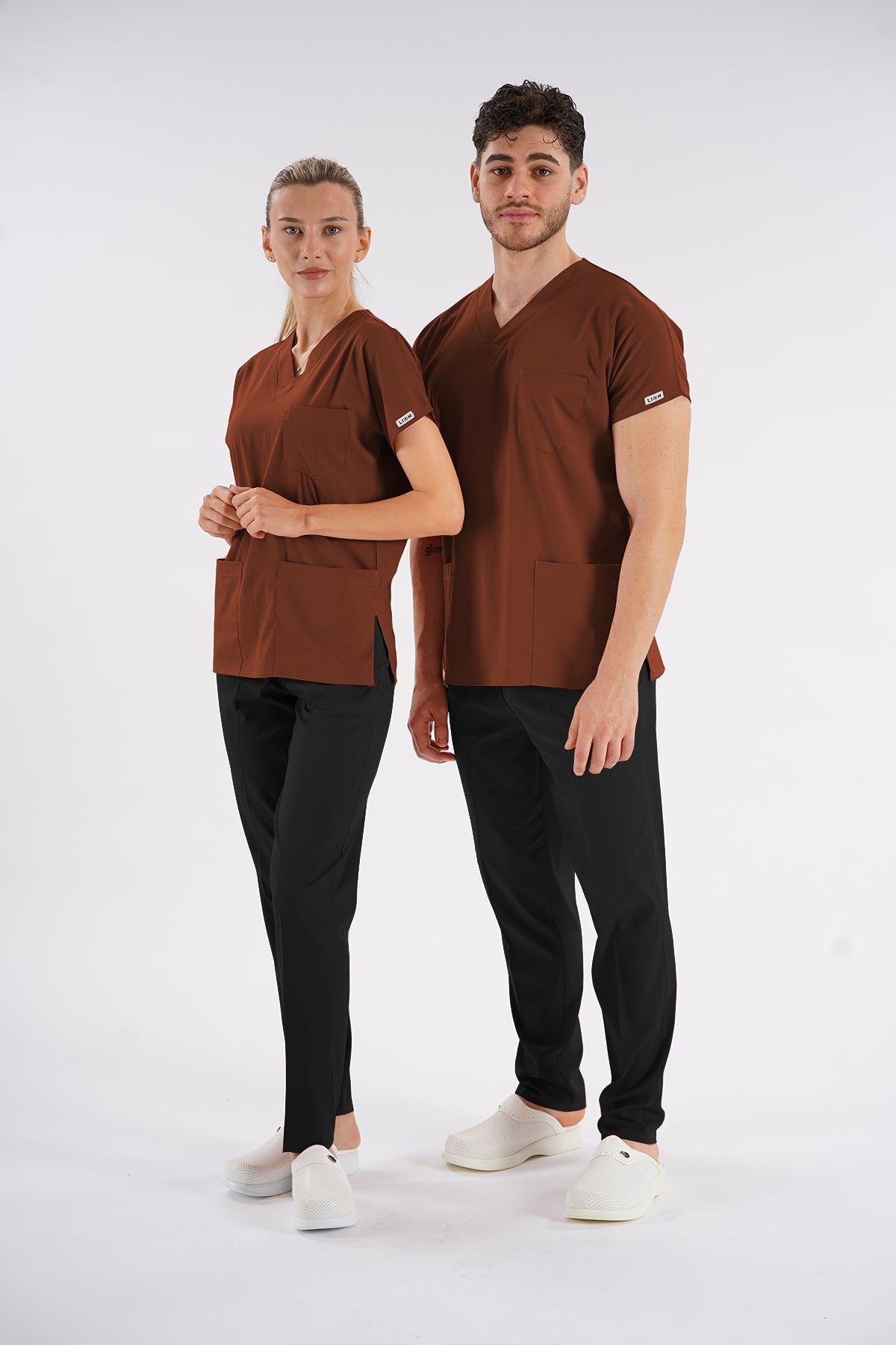 Kahverengi Dr.Greys Modeli Soft Likralı Hemşire Doktor Forması Scrubs Tek Üst Unisex Yarasa Kol