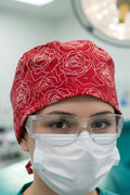 Rose Red Desenli Cerrahi Bone Unisex – Likralı Doktor Hemşire Bonesi - Rose Red