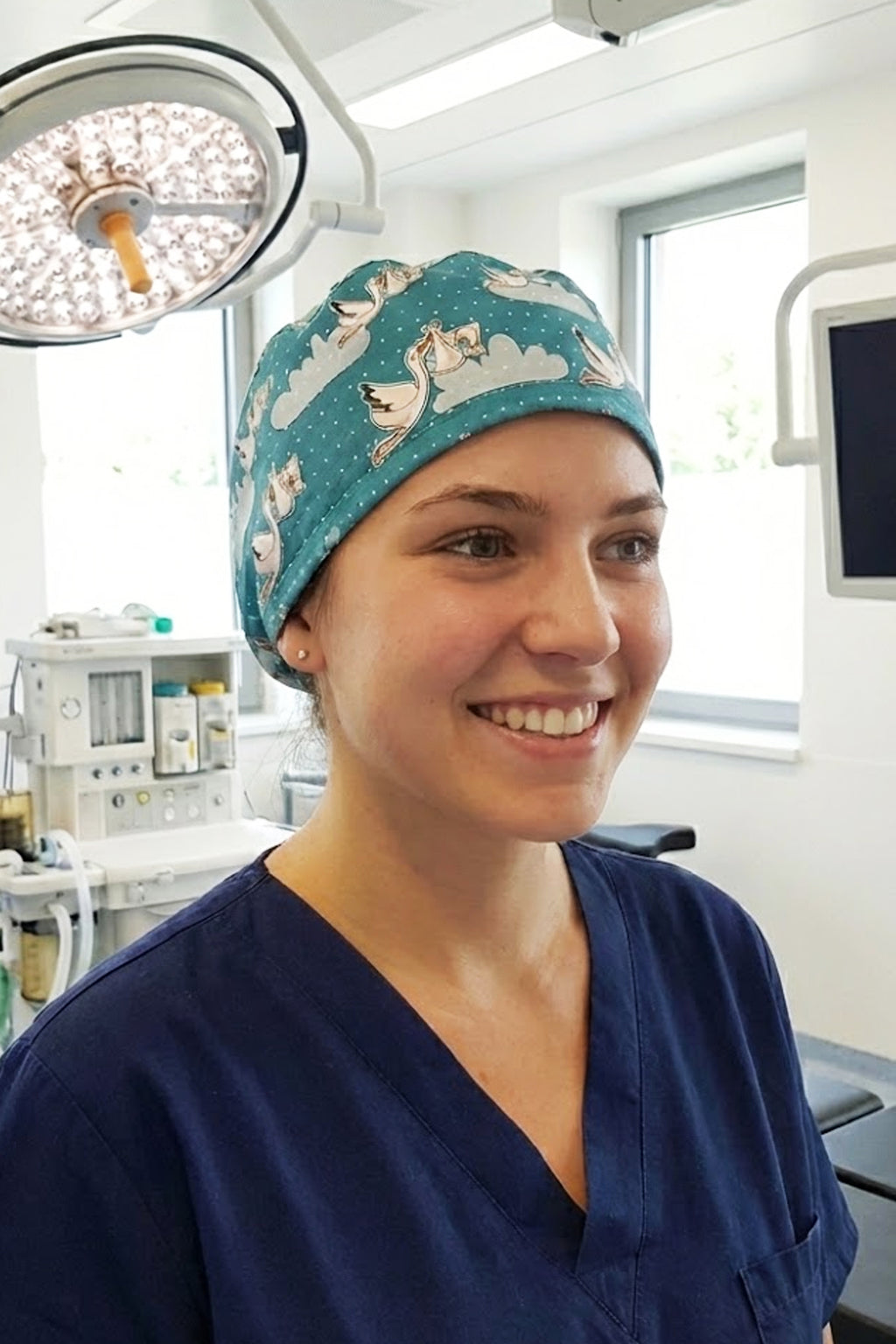 Leylek Desenli Cerrahi Bone Unisex – Likralı Doktor Hemşire Bonesi - Leylek