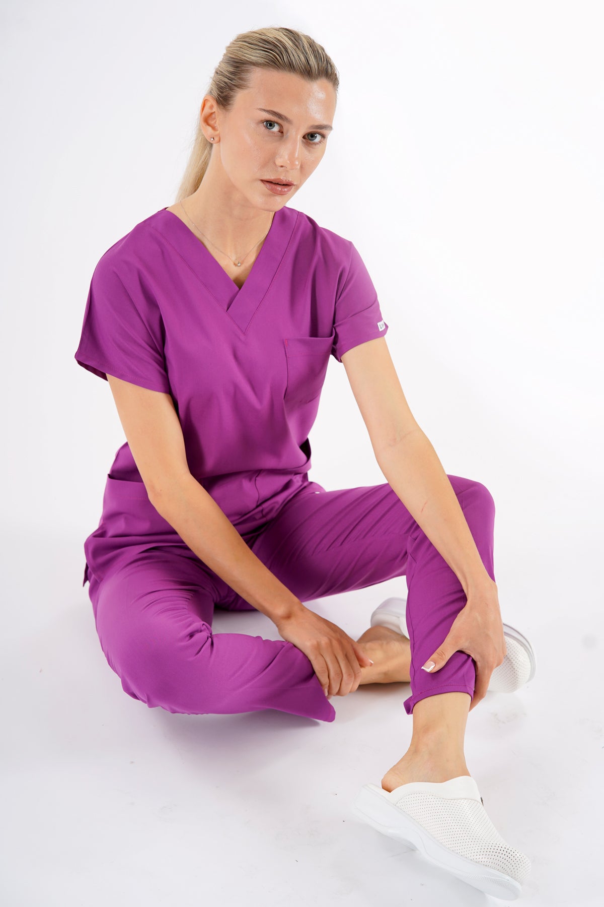 Menekşe Dr. Greys Modeli Likralı Hemşire Forması Unisex Yarasa Kol Doktor Scrubs Hastane Takımı