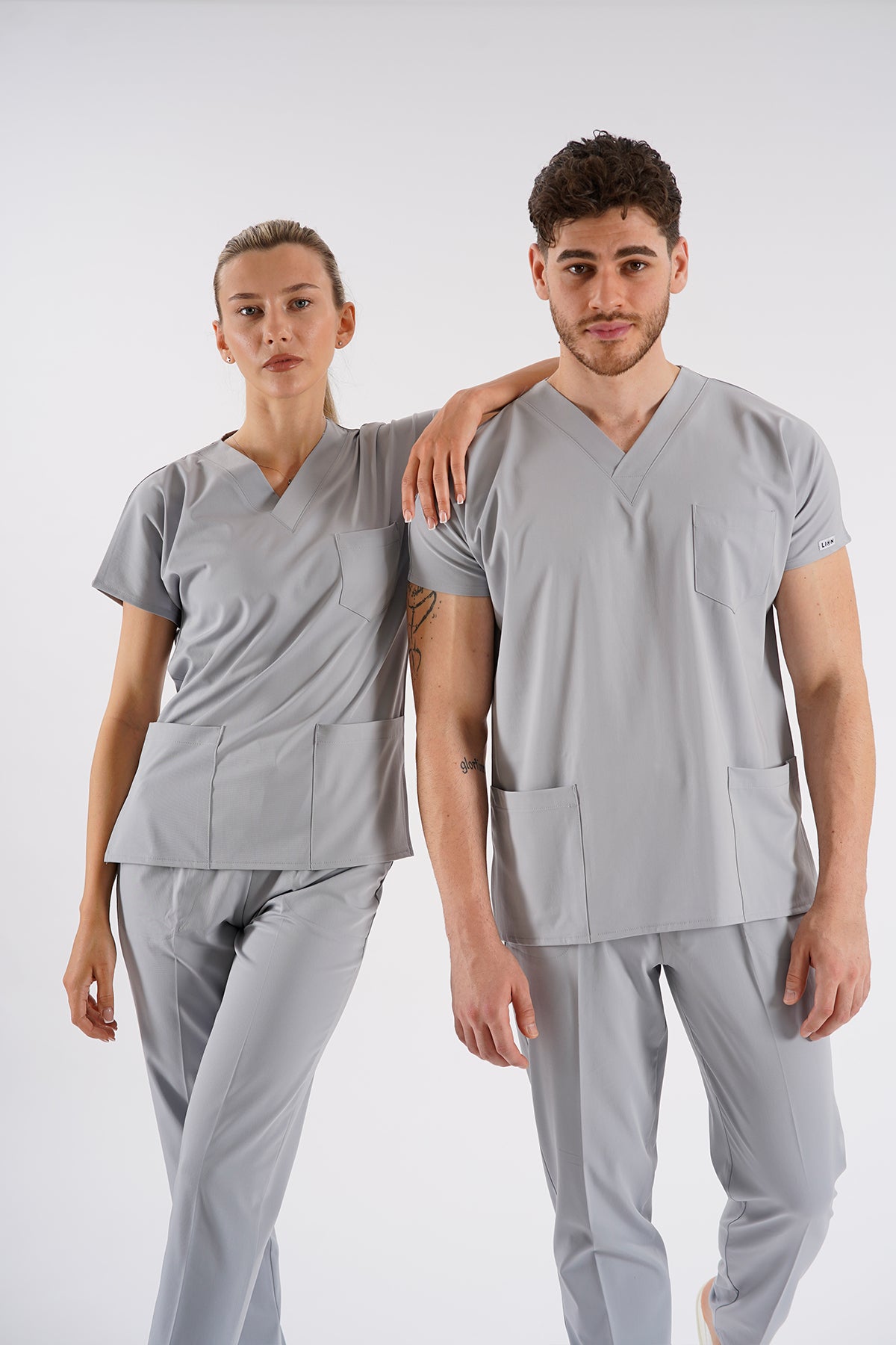 Dr.greys Modeli Açık Gri Royal Çift Yön Likralı Premium Scrubs