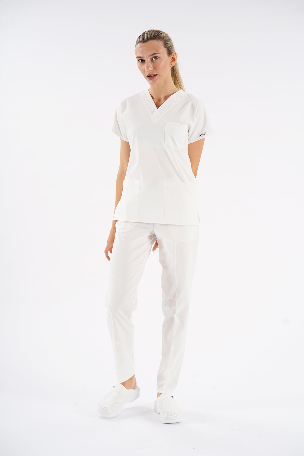 Dr.greys Modeli Beyaz Royal Çift Yön Likralı Premium Scrubs
