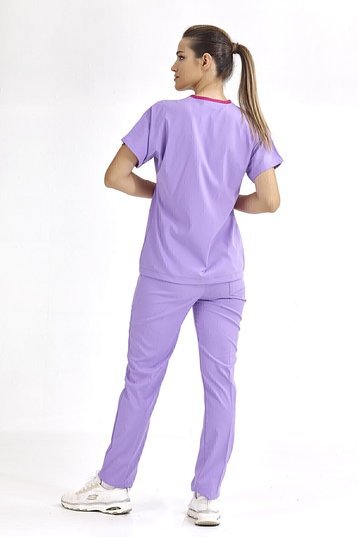 Lila Lüks Likralı Üniforma Takımlar Yüksek Kaliteli Likralı Scrubs