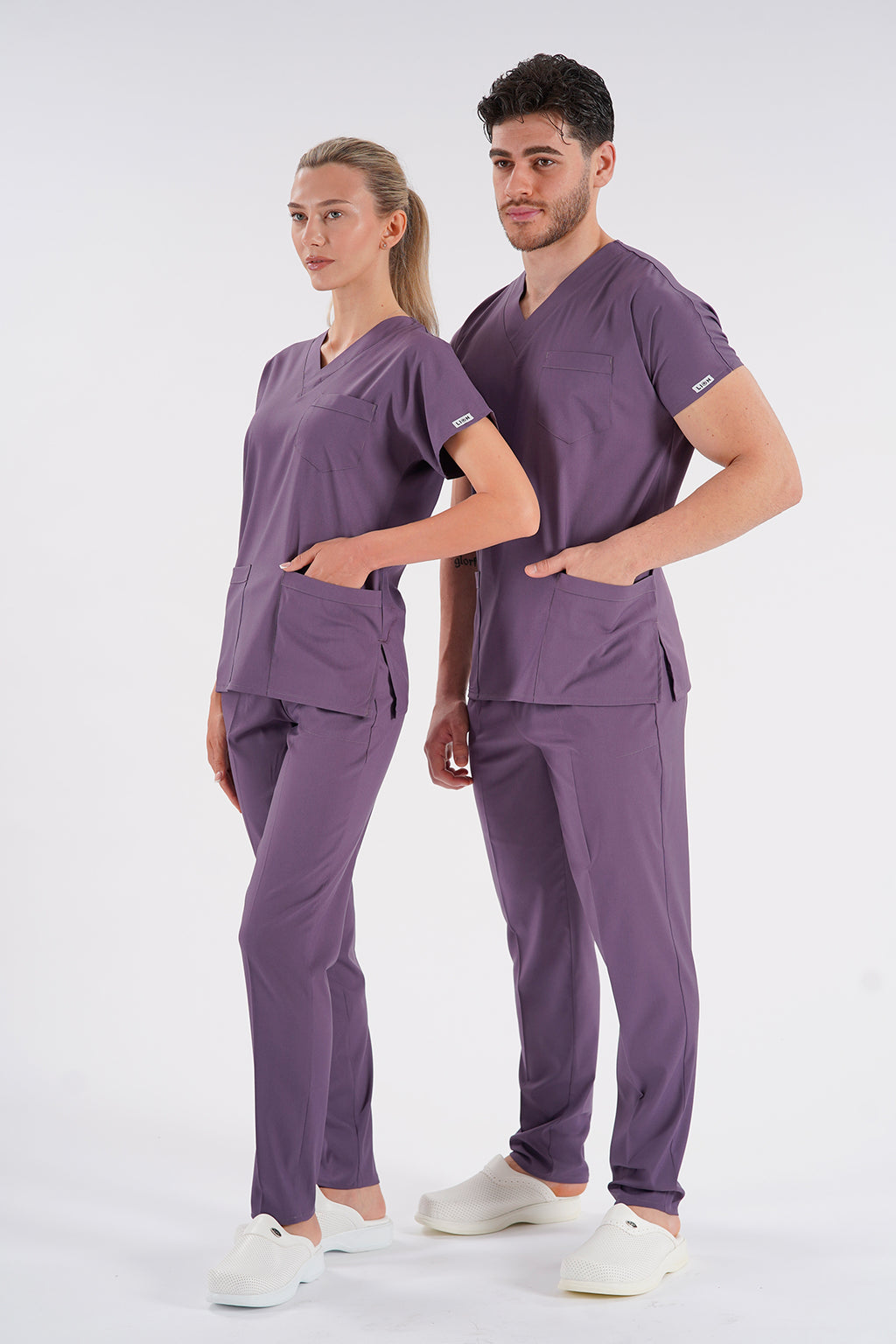 Açık Mürdüm Dr. Greys Modeli Likralı Hemşire Forması Unisex Yarasa Kol Doktor Scrubs Hastane Takımı