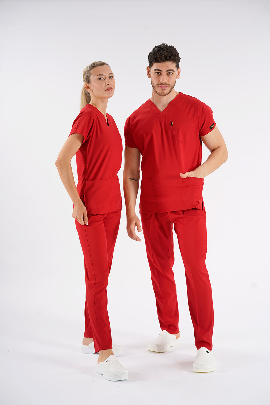 Kırmızı Dr. Greys Modeli Likralı Hemşire Forması Unisex Yarasa Kol Doktor Scrubs Hastane Takımı