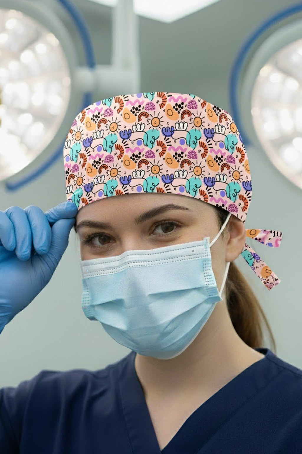 Neşeli Güneş Desenli Cerrahi Bone Unisex – Likralı Doktor Hemşire Bonesi - Neşeli Güneş