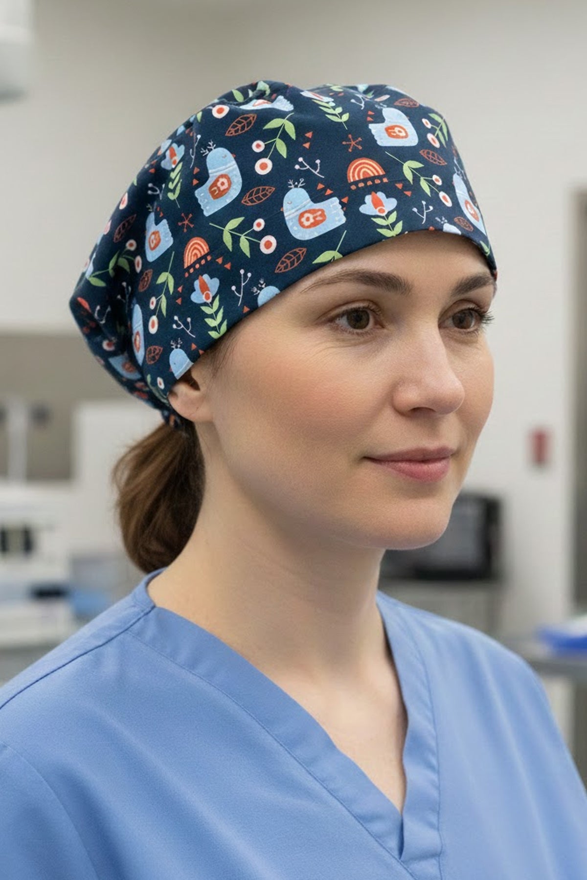 Mavi Kuş Desenli Cerrahi Bone Unisex – Likralı Doktor Hemşire Bonesi - Mavi Kuş