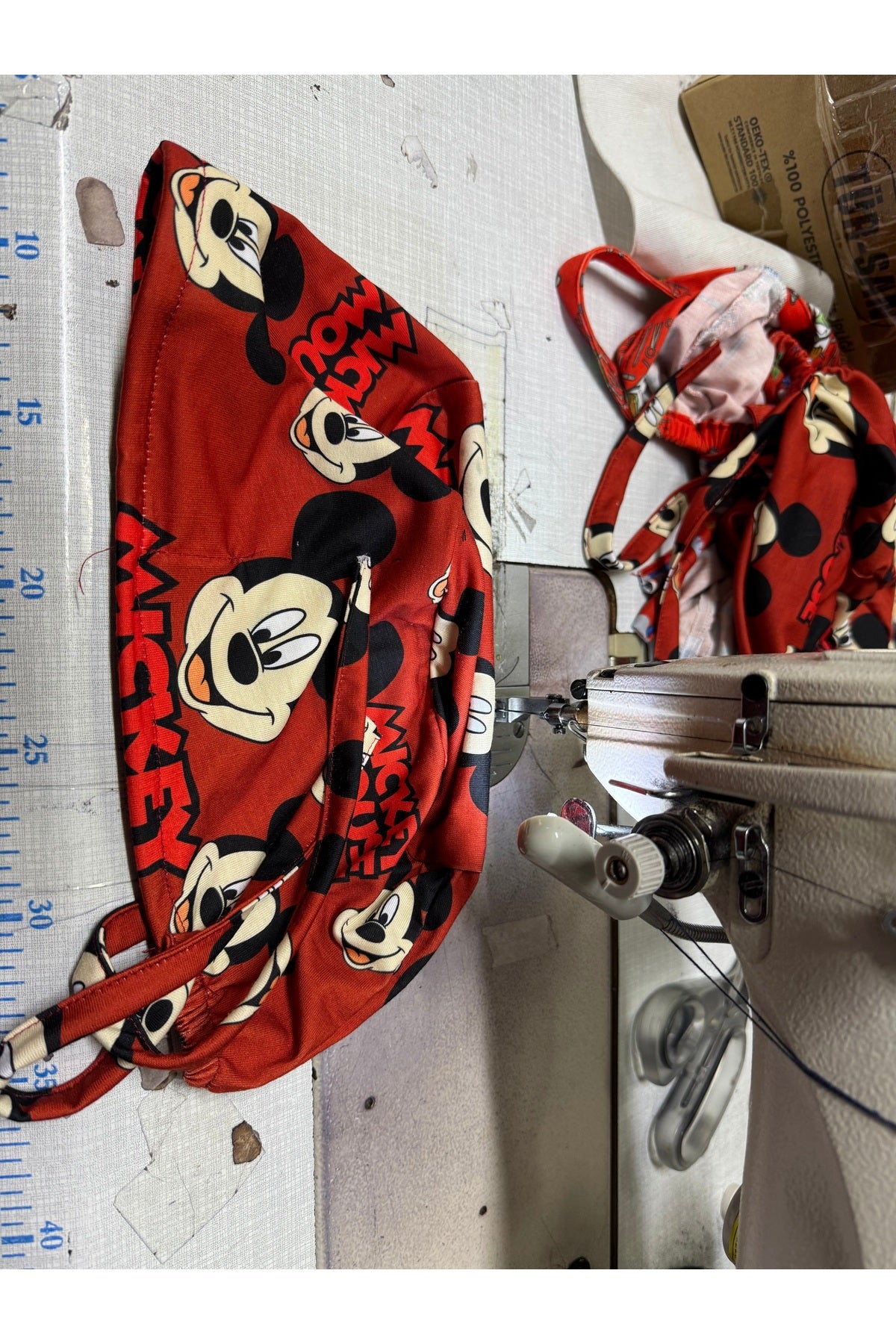 Mickey Mouse Desenli Cerrahi Bone Unisex – Likralı Doktor Hemşire Bonesi - Mickey Mouse