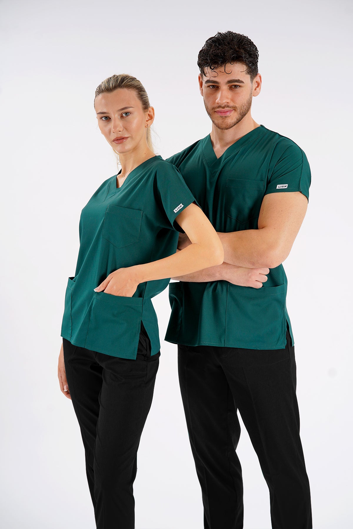 Avcı Yeşili Dr.Greys Modeli Likralı Hemşire Doktor Forması Scrubs Tek Üst Unisex Yarasa Kol