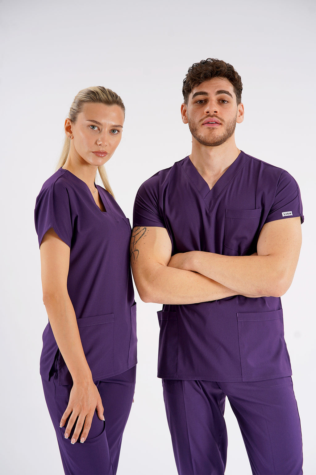 Mor Dr. Greys Modeli Likralı Hemşire Forması Unisex Yarasa Kol Doktor Scrubs Hastane Takımı